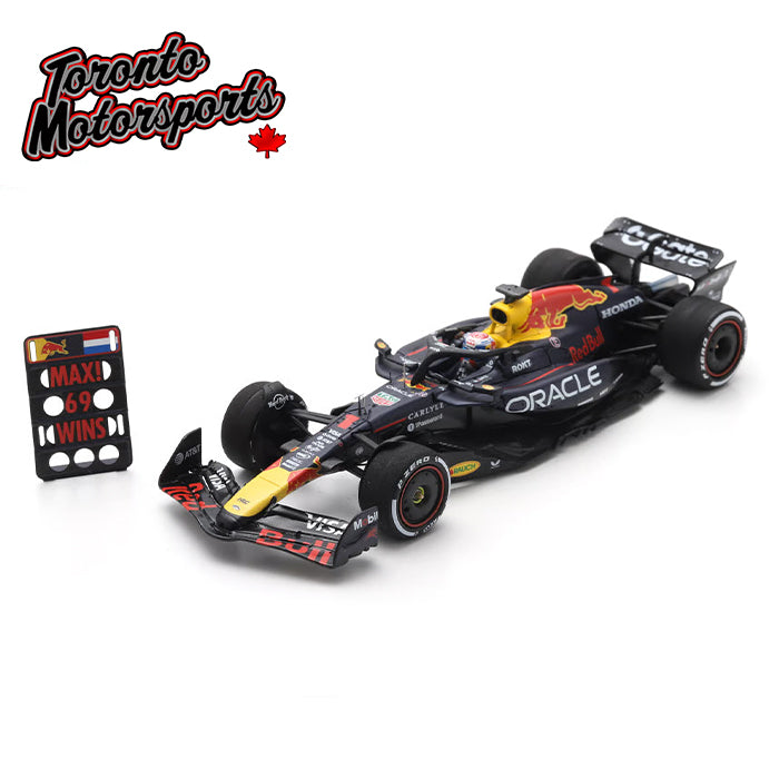 2025 Oracle Red Bull Racing #1 Max Verstappen Las Vegas GP WINNER - w/Pit Board 1:43 Scale by Spark #S9669